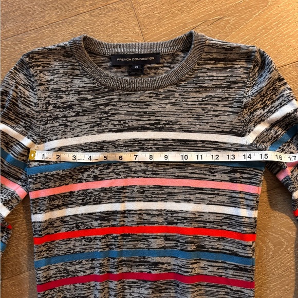 Womens French Connection Black Striped Thin Sweater Tapered Bottom Size XS - Picture 7 of 8